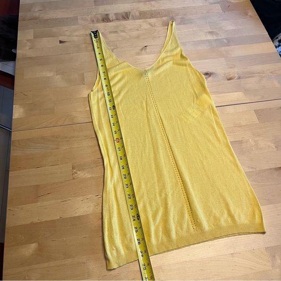 United Colors Of Benetton Viscose Yellow Sleeveless Knit Tank Top - Picture 9 of 9